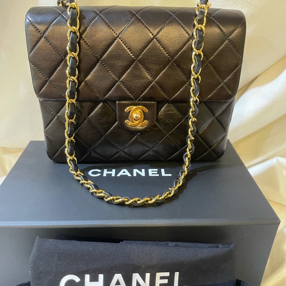 ❌SOLD❌💯Authentic Chanel Mini Square Vintage Flap - Picture 1 of 16